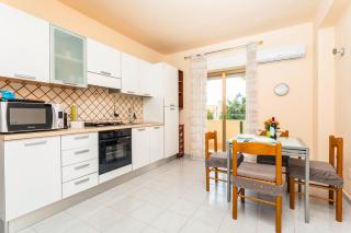 Chiara Home Apartment - Giardini Naxos - 8