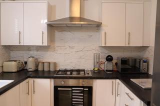 Bright Central 3BR Home - Milton Keynes - 5