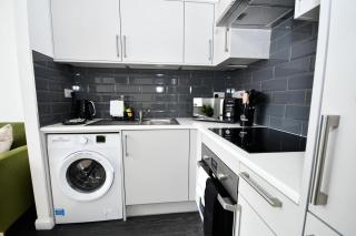 Modern & Cosy 1 Bedroom Apartment in Bradford - 9