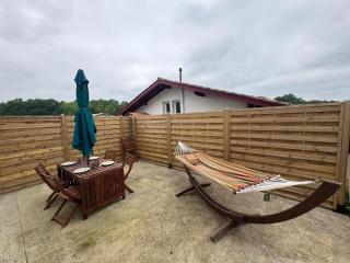 Appartement cosy avec terrasse au calme - Urcuit - 0