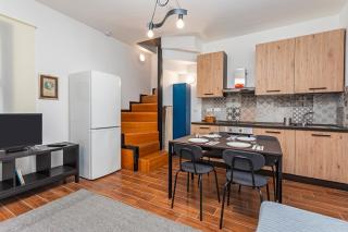 Naxos Studio 144 - 5
