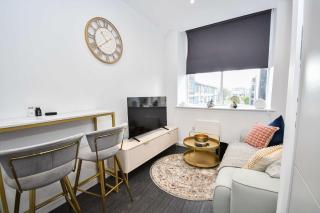 Modern & Compact 1 Bedroom Apartment in Bradford - Bradford - 2