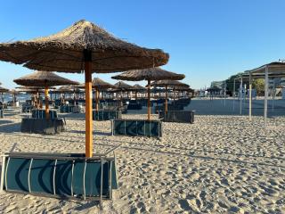 Alex mnl Lux Apartment Mamaia 6 - 7