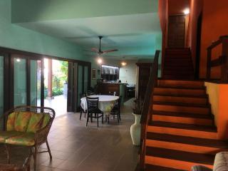 Linda casa à 80m com piscina na praia de Santiago, em São Sebastião - 5