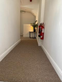 Prince of wales pub and accommodation - 9