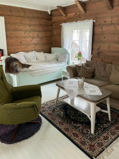 Historic Farm With Sea View Over Bjørnefjorden - 8