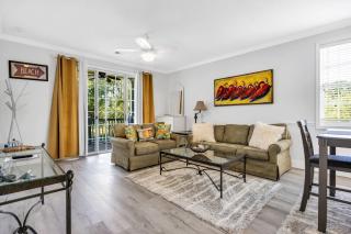 Angie's Place w Golf Views Plus Huge Resort Pool - North Myrtle Beach - 9