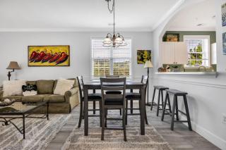 Angie's Place w Golf Views Plus Huge Resort Pool - North Myrtle Beach - 8
