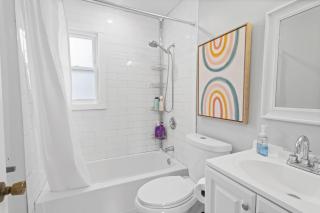 Margate Bungalow By the Beach I - Margate City - 4