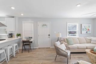 Margate Bungalow By the Beach I - Margate City - 1