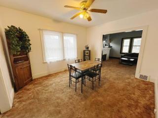 Cozy room in 2nd floor - near Airport & Lakewood - 5