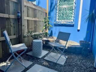 Amazing Group Home Near Beach, Nightlife for 18 - San Juan - 5