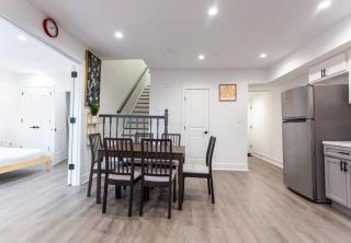 Elegant Petworth Escape 6 Bed Urban Retreat - Washington, D.C. - 2
