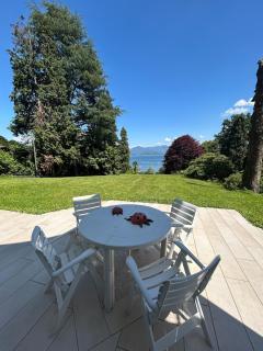 Villa overlooking Lake Maggiore with 3 suites - Ranco - 1