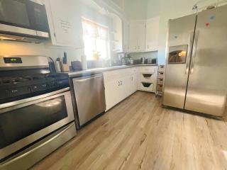 Cozy private room - 11 mins to Downtown & Airport - Cleveland - 7