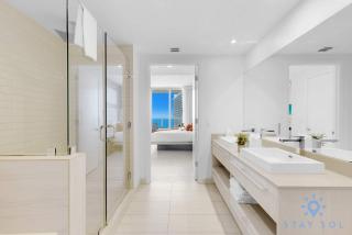 Oceanfront Balcony Enjoy Endless Views Hot Tub - 2