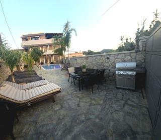Odyssea Seaside Apartment with Sea View and Pool - Kremasti - 4