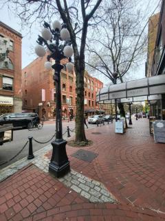 Central Vancouver Loft Stylish Stay Near Everything - Vancouver - 0