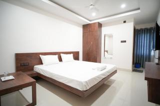 Royal Majestic Lodge - Guwahati - 1