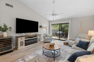 Beach and Golf Adventures 3 Bedroom Sleeps 6 - Pawleys Island - 4