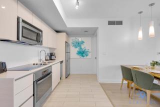 Infinite View Balcony Pool - Hallandale Beach - 6