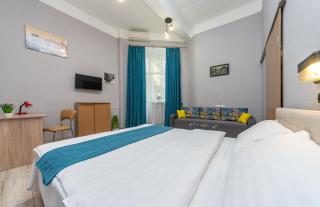 Art Apartment in Maidan - 6