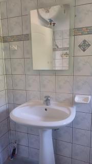 Captain's Apartments in Olive Grove - 9