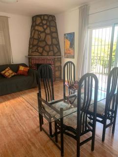 Chalet ideal para familias con jardín grande y piscina privada - Les tres Cales - 9