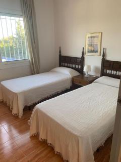 Chalet ideal para familias con jardín grande y piscina privada - Les tres Cales - 6