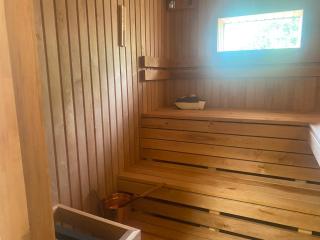 Roundstone Retreats Quayside luxury apt - Roundstone - 5