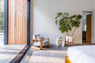 Secluded Modern Retreat in The Woods with Swimming Hole - 7