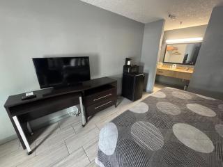 Budget Inn Sanford International Airport - 1