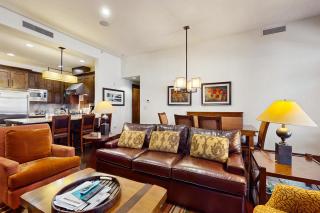 Northstar Lodge Luxury - Kingswood Estates - 9