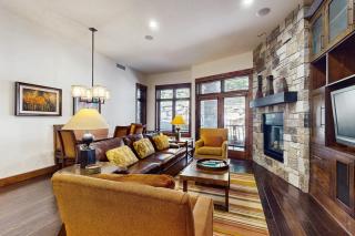 Northstar Lodge Luxury - Kingswood Estates - 8