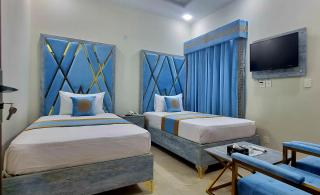 Pakeeza Hotel - Faisal Town - Lahore - 3