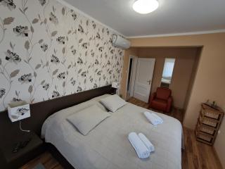 Sunrise Apartman Dunaszentmiklós - Dunaszentmiklós - 8