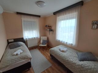 Sunrise Apartman Dunaszentmiklós - Dunaszentmiklós - 6