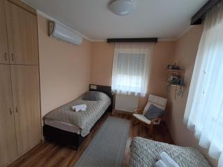 Sunrise Apartman Dunaszentmiklós - Dunaszentmiklós - 5