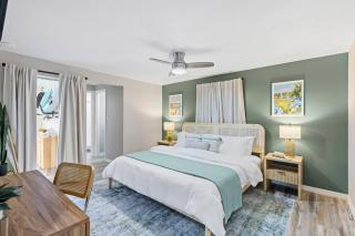 Canal-Front 3BD - Coastal Vibes, Pool & Near Beach - Port Charlotte - 8