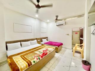 Hotel shree vaikuntha palace ( वैकुण्ठ पैलेस ) - Ujjain - 2