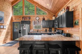 Hickory Hollow Lodge cabin - 2