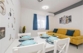 Awesome Home In Veliki Prolog - Veliki Prolog - 5