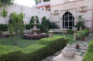 The Royale palace - Jāmb - 3