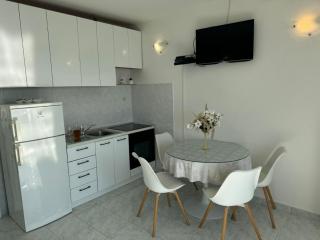 Apartments Nina - Rogoznica (Rogosnizza) - 4