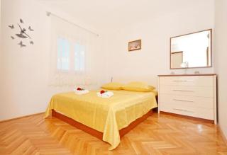 Apartments Nina - Rogoznica (Rogosnizza) - 2