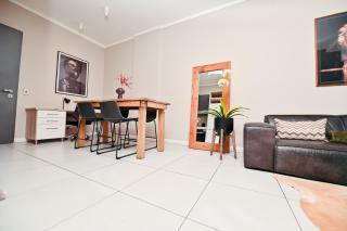 Menlyn Maine Trilogy 10th floor Apartment with balcony - 1
