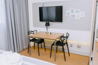 Studio Aconchegante no Batel Cama King WiFi e Estac - 2