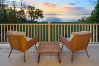 Lake Michigan Gem Private Beach and Game Room - - 0