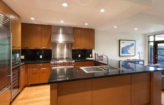 Fitzsimmons Walk 16 by Outpost Whistler - 9