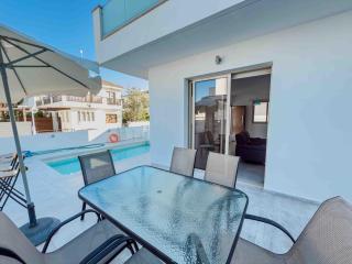 Pierre 9 Villa - Private Pool, Jacuzzi, Seaview - 8